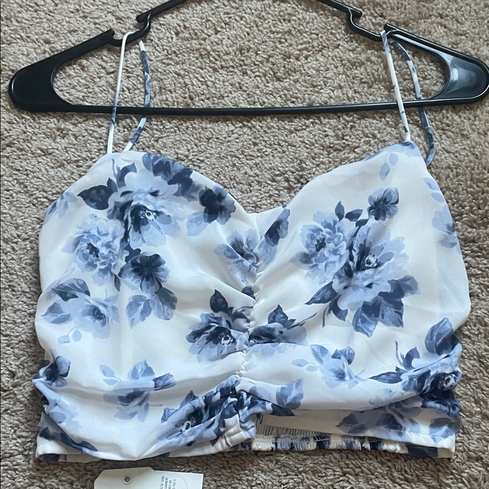 Abercrombie crop top small